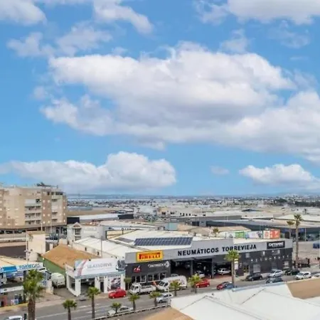 Appartamento Moderno Apartamento Con Piscina A Pocos Minutos De La Playa Y Aire Acondicionado